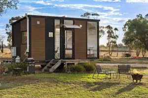 Image of Avondale Heights by Tiny Away