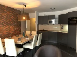 Image of 80m from resort center, 1st floor, view ski slopes, swimming pool, terrace, tv, ski locker, 69m²