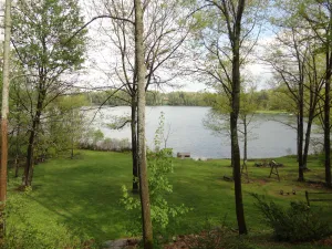 Image of Lago House - Lakefront Home w\/ WFH High-Speed WiFi, Hot Tub & Boats