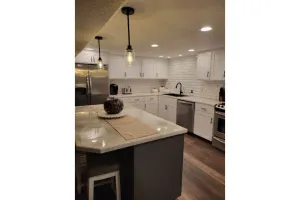Image of Entire Guest Unit - Cool Canby Crib-Full Basement