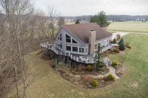 Image of A Luxury Family Mill Creek Lake Retreat
