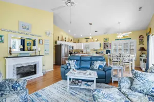Image of Centrally located cottage with WiFi, laundry & fenced yard - walk to the beach