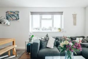 Image of 2 Bedroom Flat in Hoxton - Location, Location, Location