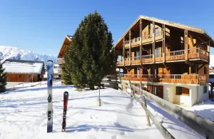 Image of Sleeps 4! Mountain Adventure + FREE Shuttles