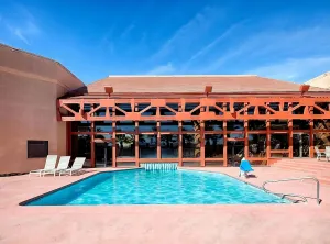 Image of Affordable Getaway! Free Breakfast, Free Parking, Near Hansen Stadium