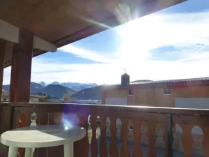 Image of 190m from resort center, 2nd floor, balcony, tv, ski locker, 30m², Alpe d'Huez