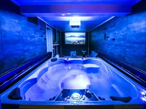 Image of Villa 250m² with private spa, barbecue, table football