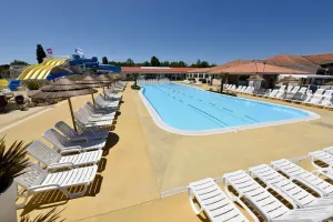 Image of Mobile home 3 chambres 2 salles de bains dans camping 4 étoiles aux charmettes MH k168