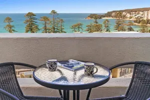 Image of Beachside Paradise - Ocean Views, Central Position