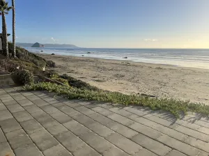 Image of Oceanfront Cayucos Cottage on the sand