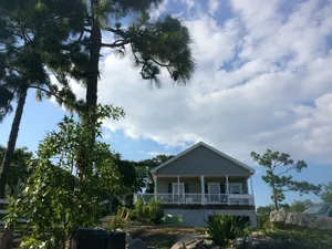 Image of Charming Getaway 3 miles to Carolina Beach & State Park, Close to Restaurants