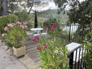 Image of Cabanon de Naïs T2 with terrace and private access to Lake Esparron de Verdon