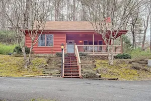 Image of Little Red House. A charming cabin in Clayton, Ga