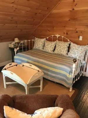 Image of Garage Cottage Apartment with Horse Pasture