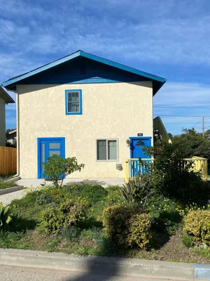 Image of Pelican Square in Morro Bay