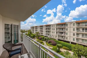 Image of Enjoy Fun in the Golden Isles! Spacious and Oceanfront Condo Great for Small Families
