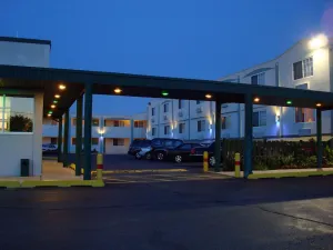 Image of O'Hare Inn & Suites