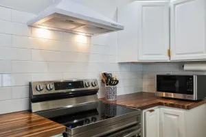 Image of Bright, Airy Apartment in a Central Location