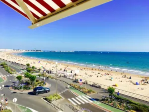 Image of Studio Facing the Sea, panoramic view of the bay of La Baule.