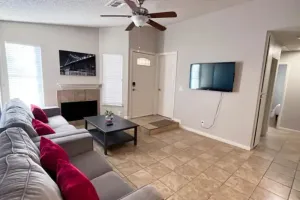 Image of Cozy 3-bed, 2-bath with Garage