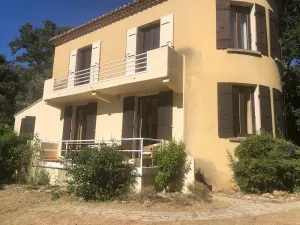 Image of Contemporary bright and friendly villa with private park, view over the Rhône valley.