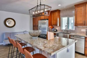 Image of Near zoo&beach, King Suite, spa tub, canyon deck, EV