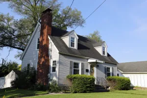 Image of Cute Cape Cod House Close to Everything in Rockford!