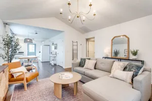 Image of Walnut St, Charming, 3bed, 2bath