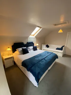 Image of Charming Apartment with Stunning Sea Views with links to Dundee and Edinburgh