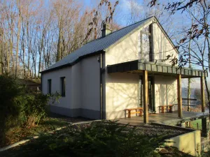 Image of The shelter \"under the trees\": lodging for rural stay for 4 to 6 people.