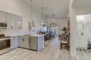 Image of PROMO 10%WEEKLY \/15%MONTHLY DISCOUNT\nModern Bear Lake Cabin -Complete  Remodel🐻