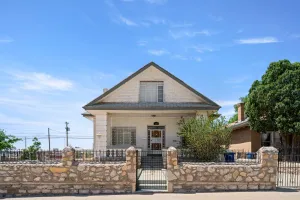 Image of 3 story home near downtown El Paso