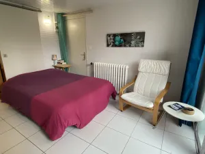 Image of Beau Studio Accès Indépendant Dans Maison