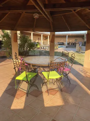 Image of Beautiful single storey house of 160 m2 fully fenced with swimming pool