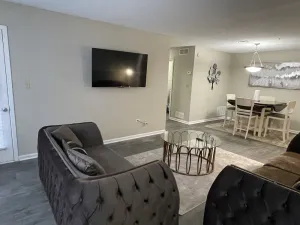 Image of Spacious 2 Br in Metro Atl