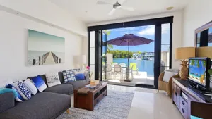 Image of Stunning two level waterfront townhouse
