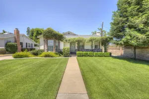 Image of Downtown Estate. Home, Pool, Large Soak Tub, Guest House, RV parking