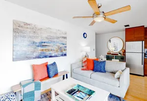 Image of Ground-floor condo 1\/2 block from the beach with patio, central AC, pool & WiFi