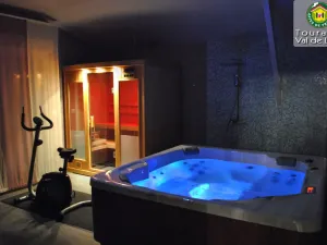 Image of Luxurious Retreat in Loire Valley: Spa, Sauna, Fitness, Family-Friendly, Close to Castles and Vineyards
