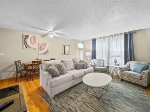 Image of ​Pet-Friendly 1BR Condo with pool in Midtown Tulsa