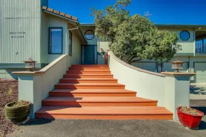 Image of Hollister Hilltop Home
