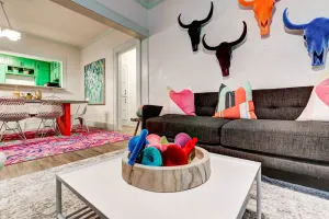 Image of Color Pop Cottage - Half mile from Plaza district