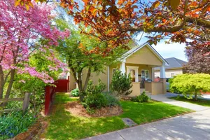 Image of Juniper Place · Perfect Neighborhood Home - Close to town