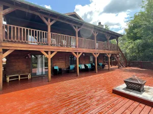 Image of Relaxing  at Moose Lodge Cabin