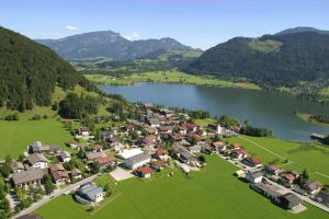 Image of Luxury 6 pers. Apartment with guest rooms near the golf course and lake