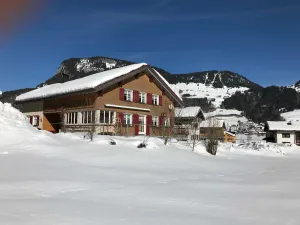 Image of Haus Staven Tyner - Apartment Canisblick