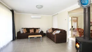 Image of Kingfisher I Pet Friendly I 10 Min Walk to Beach