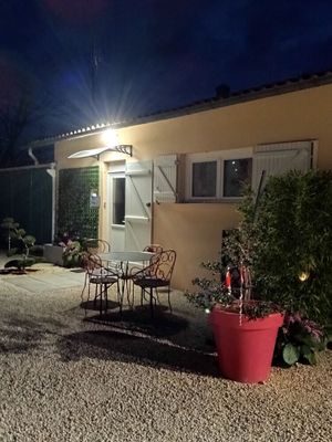 Image of 10 minutes from St Emilion! A break somewhere in the garden of maple and niwaki