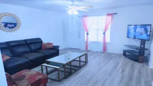 Image of Beautiful 3\/2 Apartment at an Unbeatable Price
