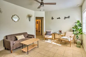 Image of Kingsburg Home w\/ Patio ~ 22 Mi to Fresno!